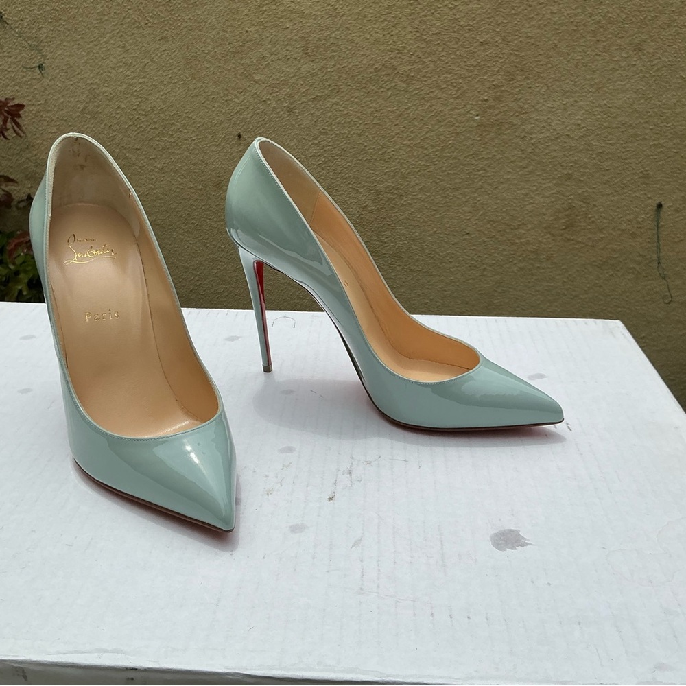 Christian Louboutin Pigalle Follies 100 sz 41 Euro, NWT, Nuage Patent